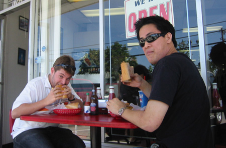 Say Cheesesteak!